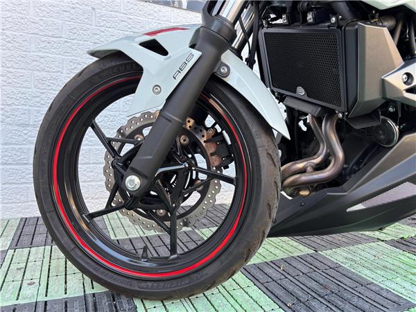 2023 Kawasaki Z400
