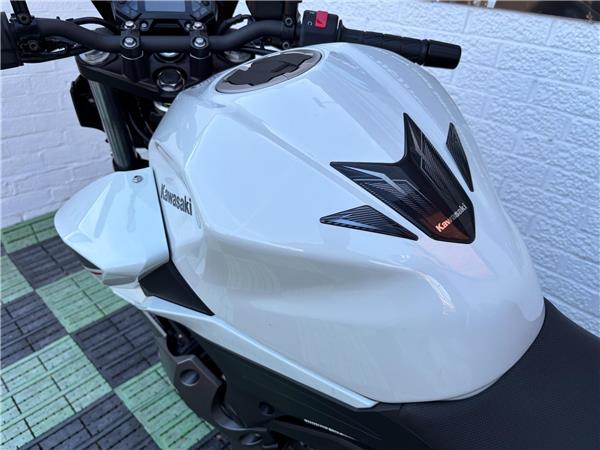 2023 Kawasaki Z400