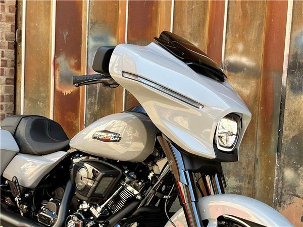 2025 Harley-Davidson Touring