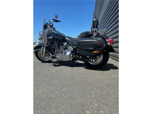 2021 HARLEY-DAVIDSON HERITAGE