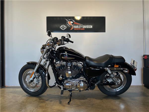 2016 HARLEY-DAVIDSON CUSTOM