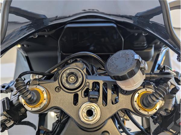 2020 Yamaha R1M