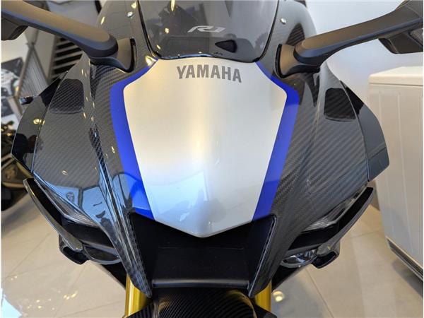 2020 Yamaha R1M