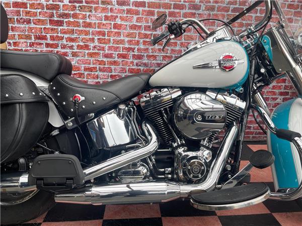 2017 harley-davidson FLSTC Softail Heritage Classic ABS