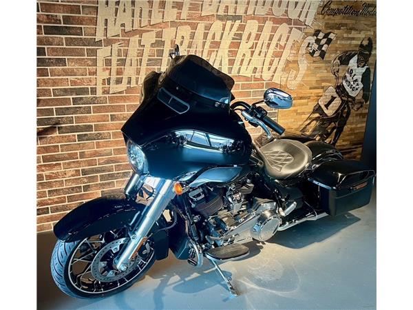 2021 harley-davidson FLHXS Street Glide Special 114