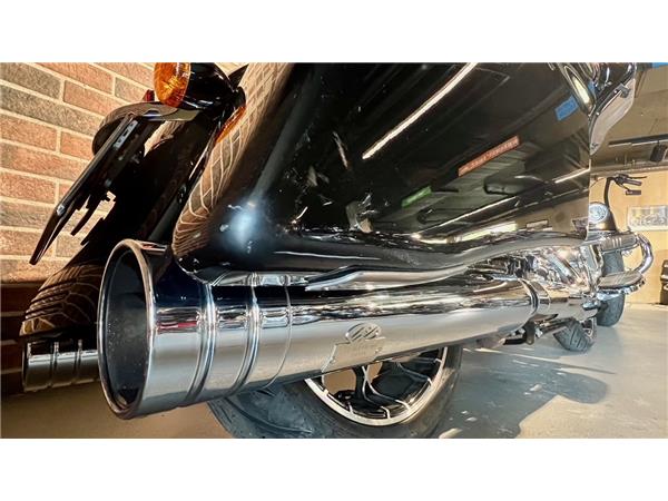 2021 harley-davidson FLHXS Street Glide Special 114