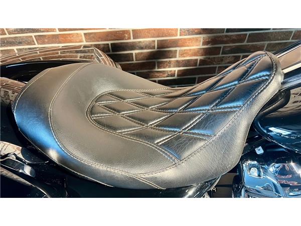 2021 harley-davidson FLHXS Street Glide Special 114