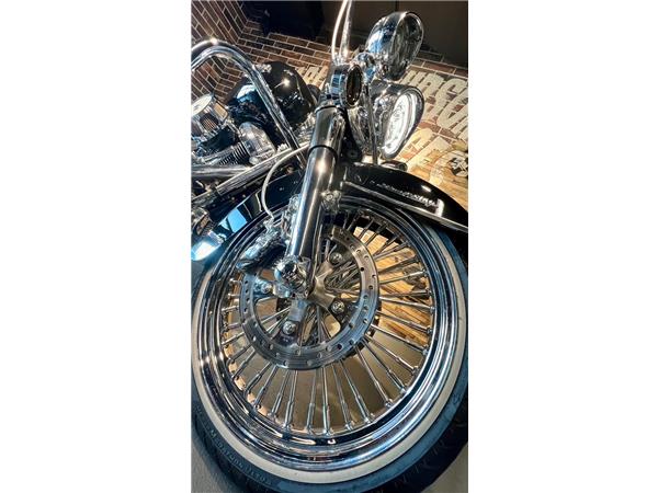 2019 harley-davidson FLHR Road King 107 ABS