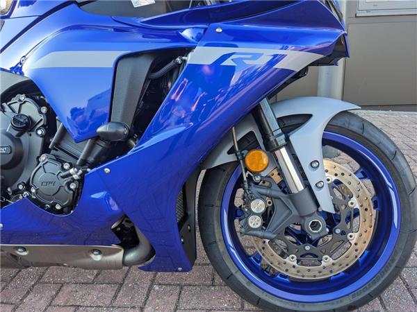 2021 Yamaha R1