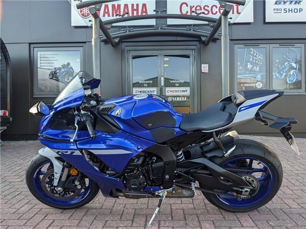 2021 Yamaha R1