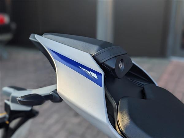 2021 Yamaha R1