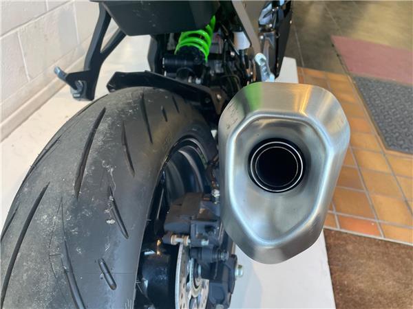 2025 Kawasaki Ninja ZX-4RR