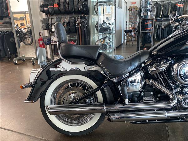 Harley-Davidson Softail Deluxe FLDE - 2020