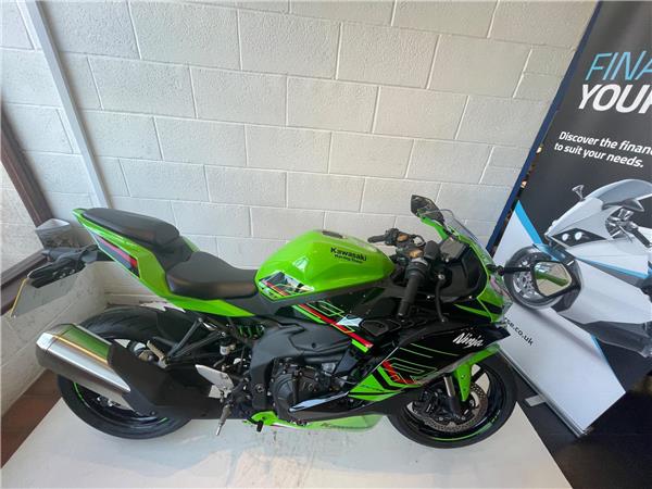 2025 Kawasaki Ninja ZX-4RR