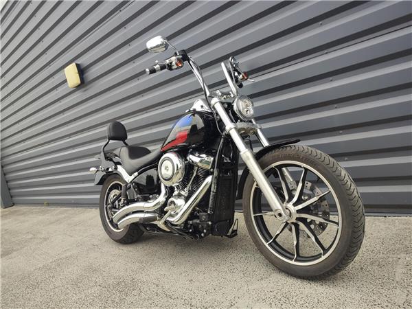 2018 HARLEY-DAVIDSON LOW RIDER
