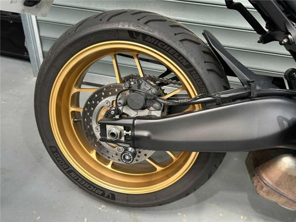 2024 Yamaha XSR900 BLUE