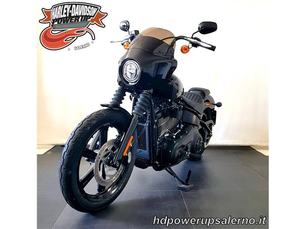 HARLEY-DAVIDSON STREET BOB 114