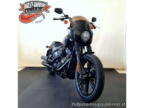 HARLEY-DAVIDSON STREET BOB 114