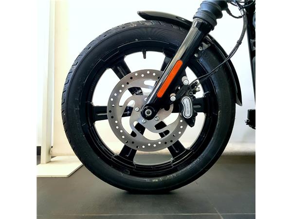 HARLEY-DAVIDSON STREET BOB 114