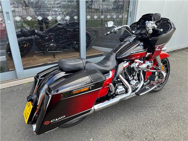 2021 HARLEY-DAVIDSON CVO FLTRXSE ROAD GLIDE
