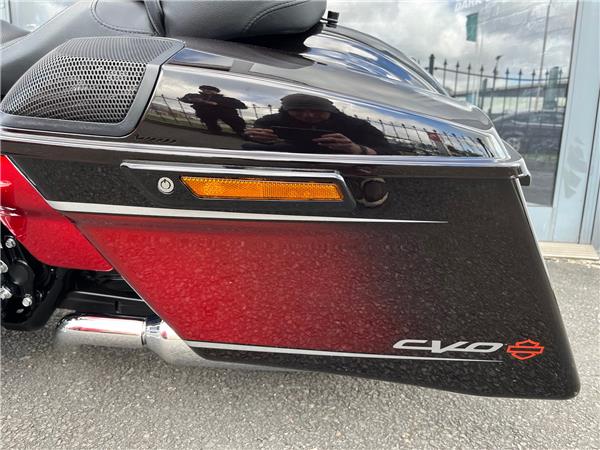 2021 HARLEY-DAVIDSON CVO FLTRXSE ROAD GLIDE