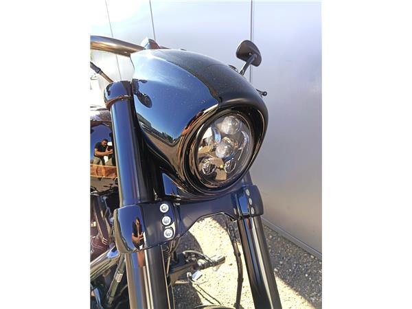 2017 CVO Pro Street Breakout