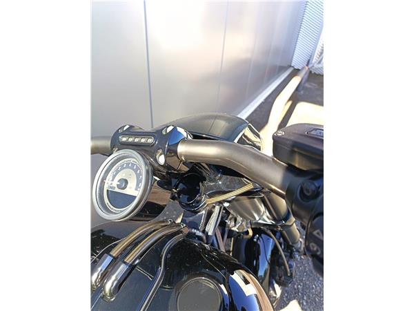 2017 CVO Pro Street Breakout