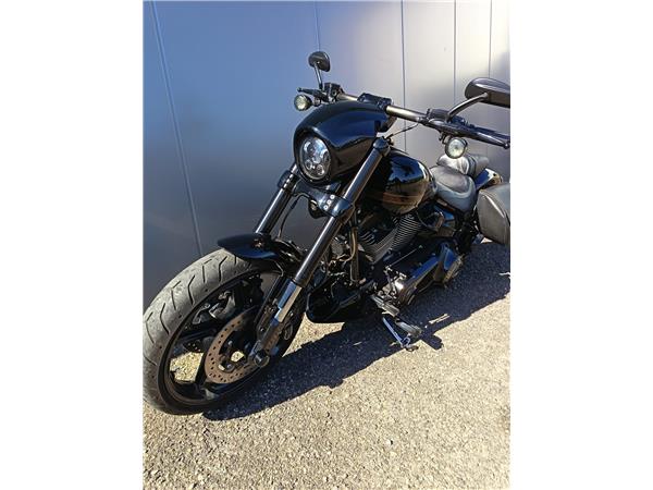 2017 CVO Pro Street Breakout