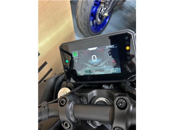 YAMAHA MT-09 Y-AMT(YAMAHA AUTOMATED MANUAL TRANSMISSION)