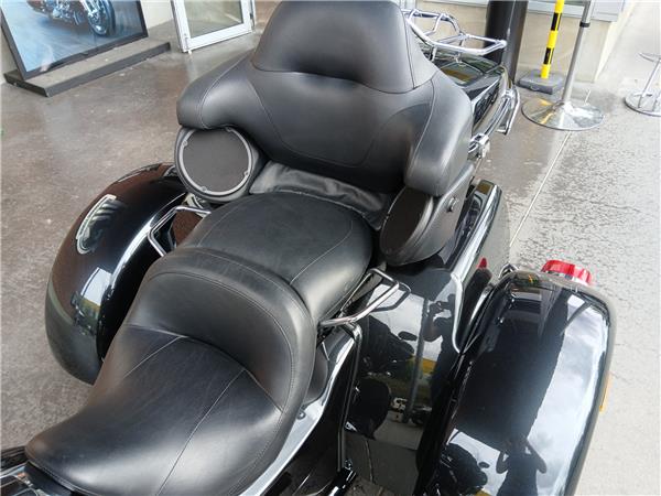 2018 HARLEY-DAVIDSON TRI GLIDE
