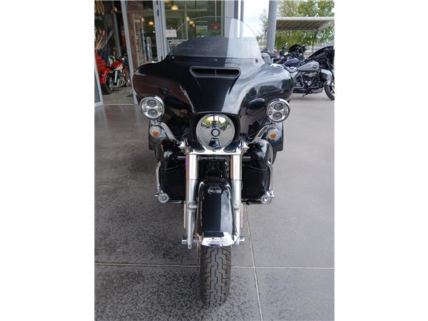 2018 HARLEY-DAVIDSON TRI GLIDE