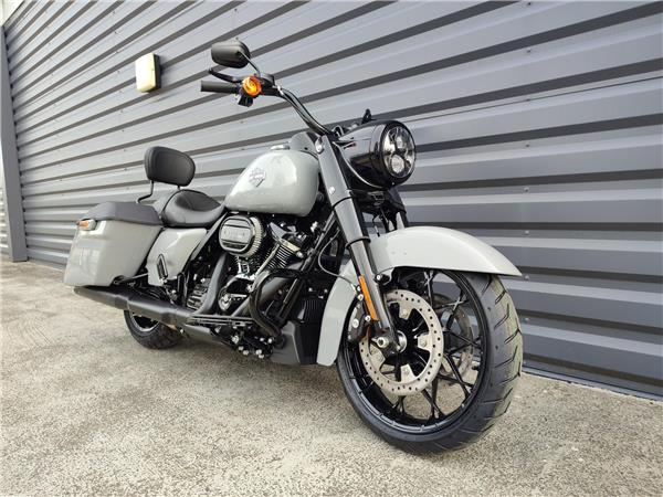 2024 HARLEY-DAVIDSON ROAD KING