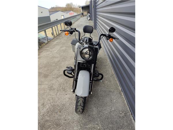 2024 HARLEY-DAVIDSON ROAD KING