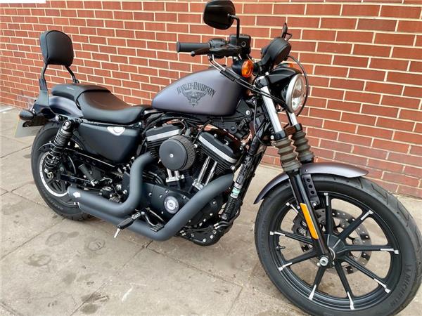 2017 HARLEY-DAVIDSON SPORTSTER XL883N IRON