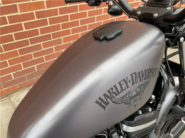 2017 HARLEY-DAVIDSON SPORTSTER XL883N IRON