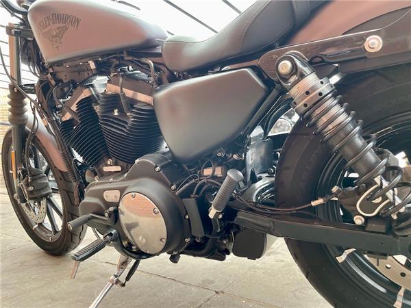 2017 HARLEY-DAVIDSON SPORTSTER XL883N IRON