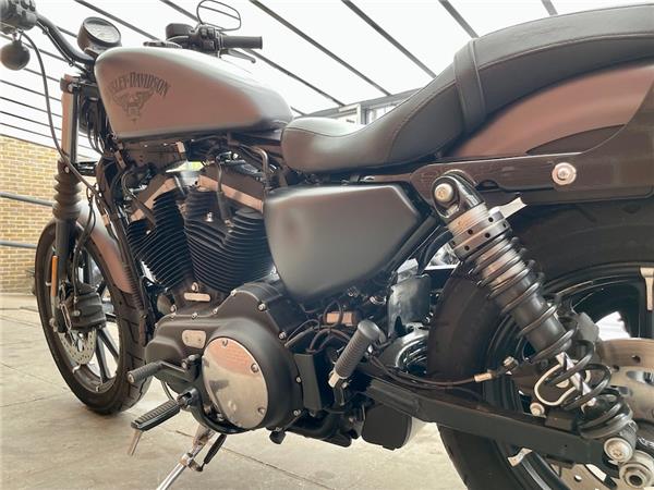 2017 HARLEY-DAVIDSON SPORTSTER XL883N IRON