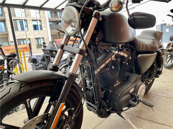 2017 HARLEY-DAVIDSON SPORTSTER XL883N IRON