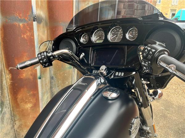 2022 Harley-Davidson Touring
