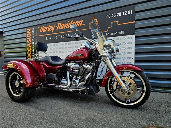 2017 HARLEY-DAVIDSON FREEWHEELER
