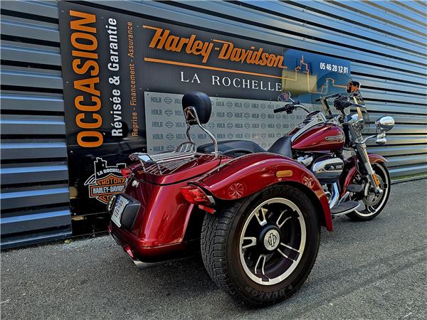 2017 HARLEY-DAVIDSON FREEWHEELER