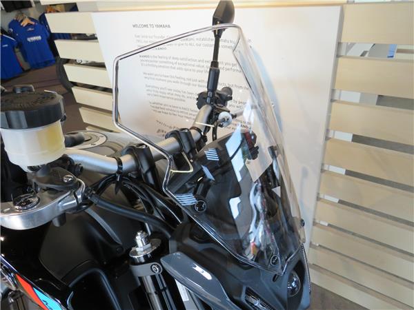 YAMAHA MT-09 