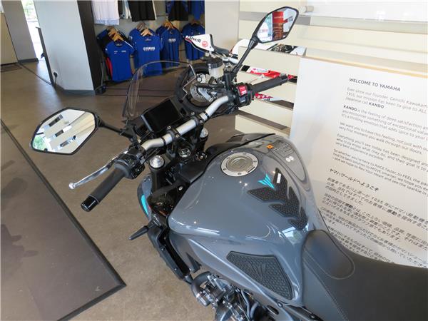 YAMAHA MT-09 