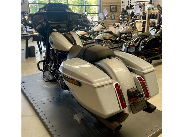 2024 HARLEY-DAVIDSON STREET GLIDE