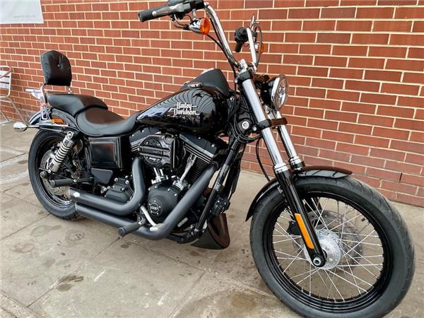 2016 HARLEY-DAVIDSON DYNA FXDB STREET BOB