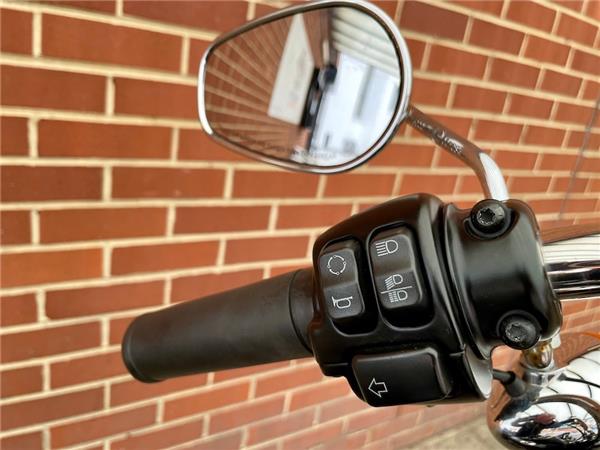 2016 HARLEY-DAVIDSON DYNA FXDB STREET BOB