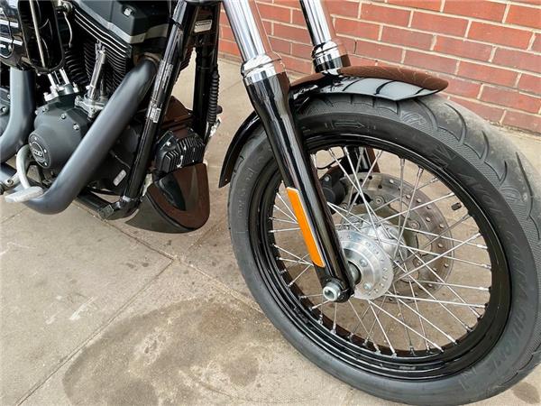 2016 HARLEY-DAVIDSON DYNA FXDB STREET BOB