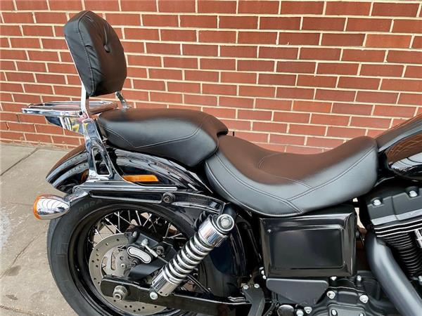 2016 HARLEY-DAVIDSON DYNA FXDB STREET BOB