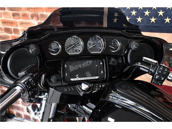 2017 HARLEY-DAVIDSON CVO FLHXSE STREET GLIDE