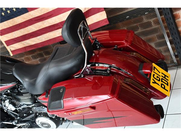 2017 HARLEY-DAVIDSON CVO FLHXSE STREET GLIDE